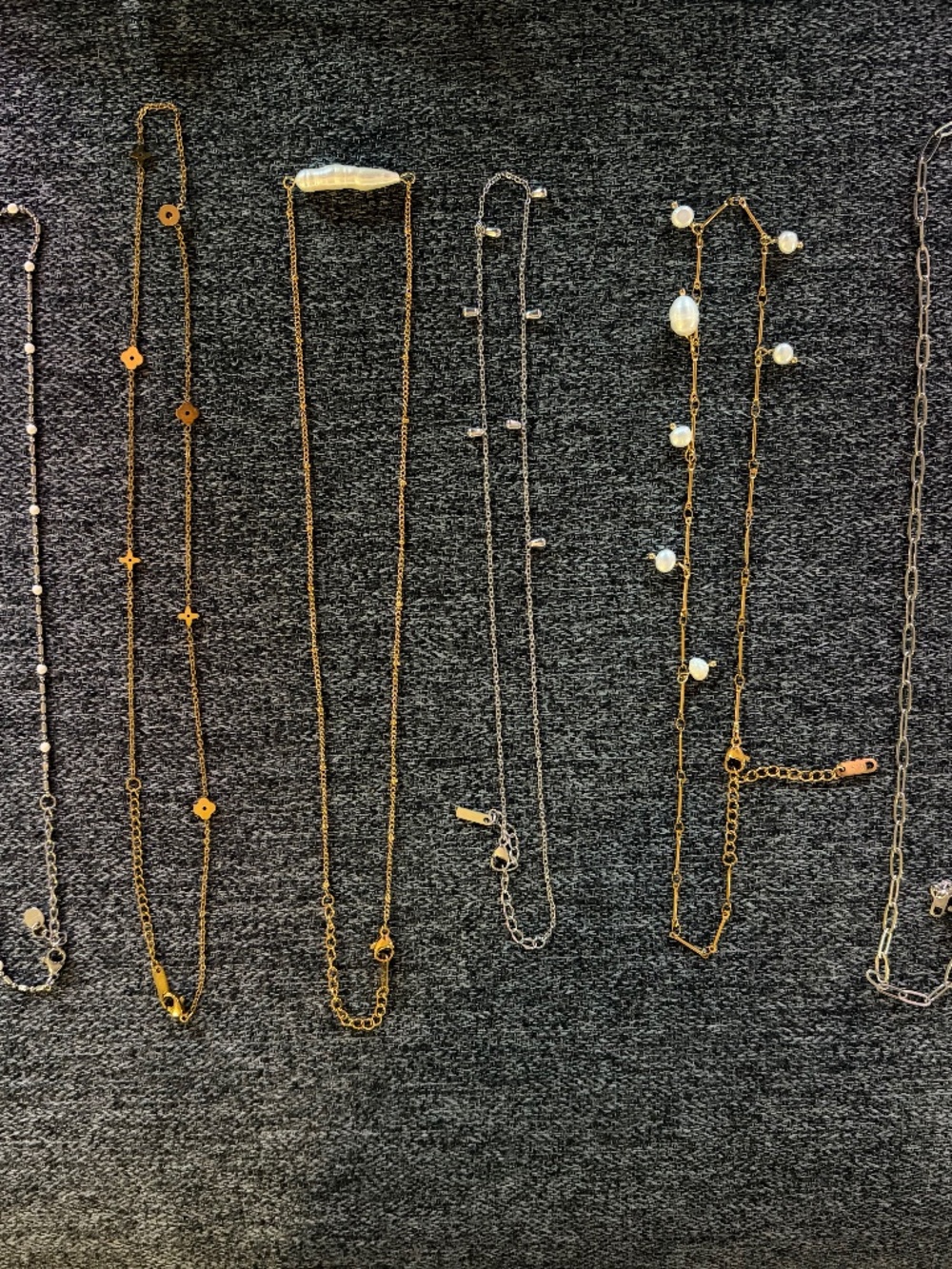 Louise Carter (6) necklaces
